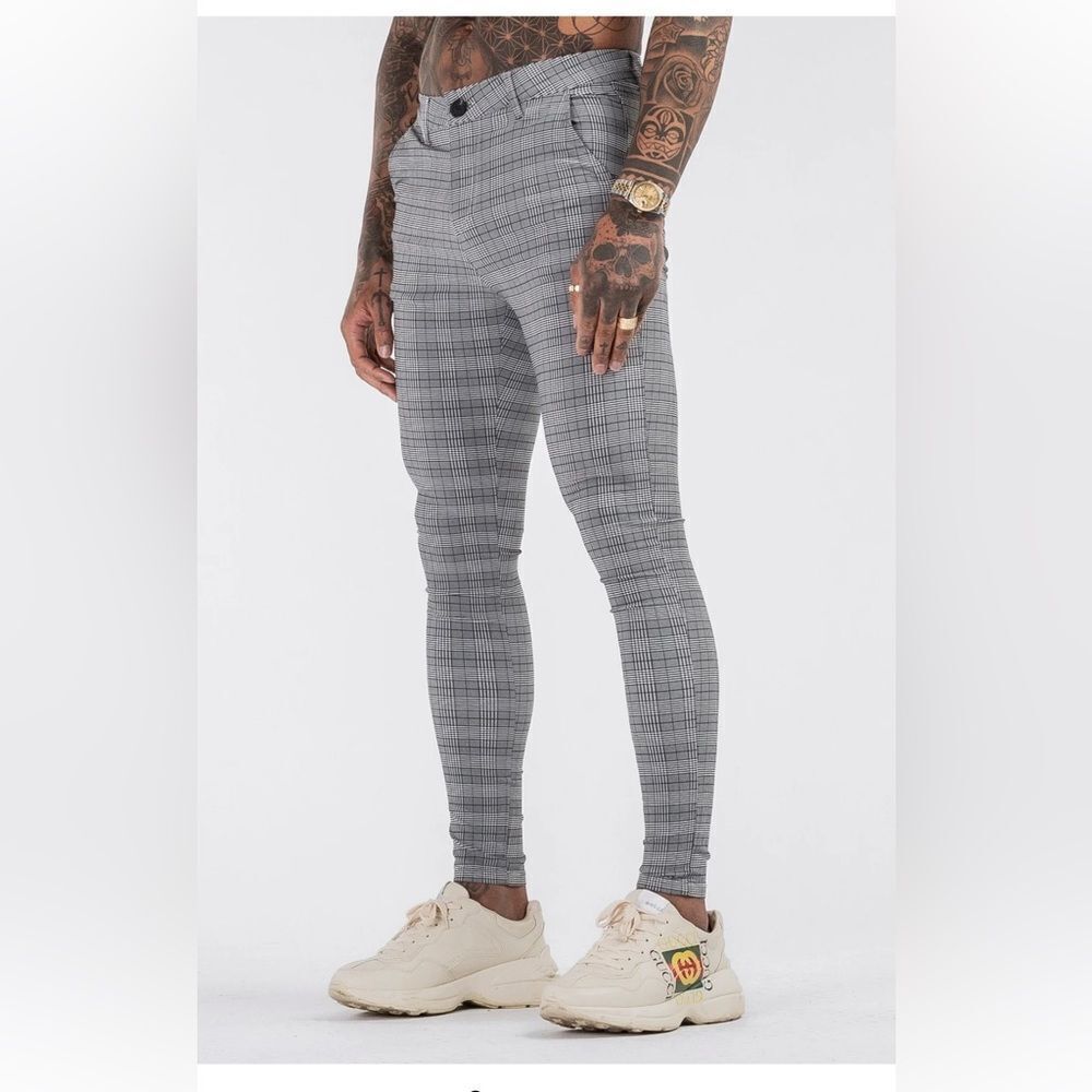 ✨ Icon Lato Trousers in Grey - Size 32, Inseam 29”